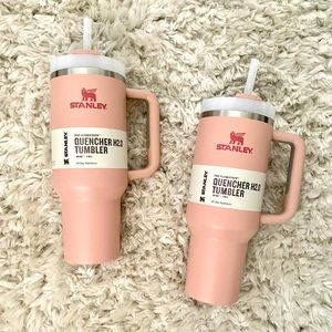 SOLD- Stanley Adventure Quencher 40oz Pink Dusk